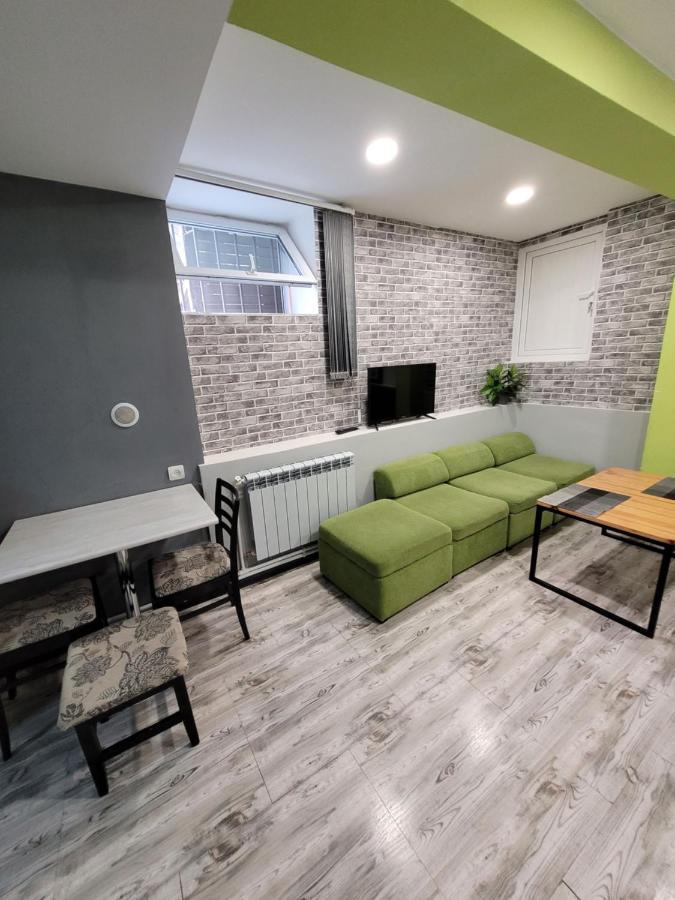 Villa Дом 33 Возле Клиники Астхик Erivan Exterior foto